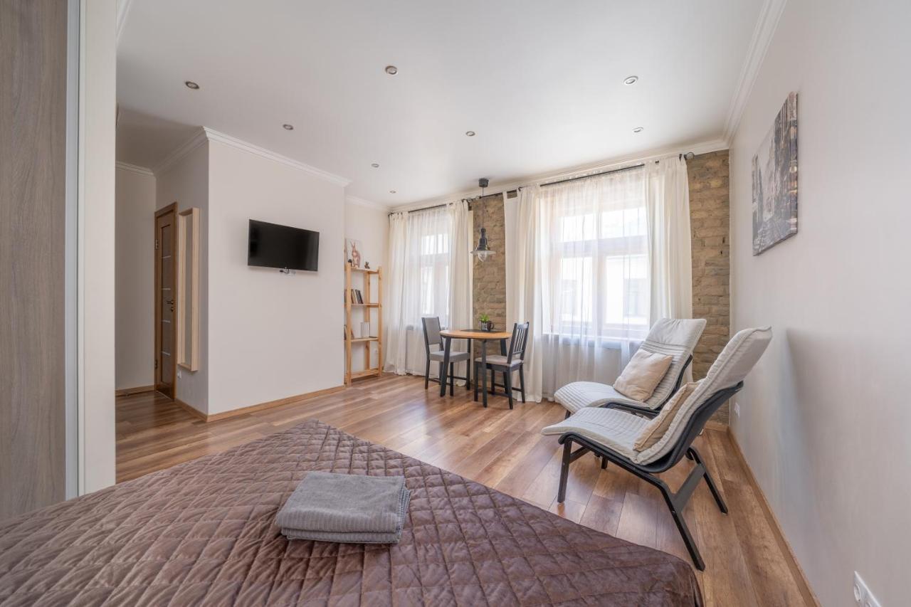 Top-floor With Courtyard View In Unesco Area, Murnieku Street Апартамент Рига