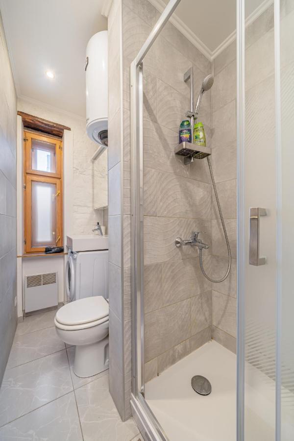 Top-floor With Courtyard View In Unesco Area, Murnieku Street Рига
