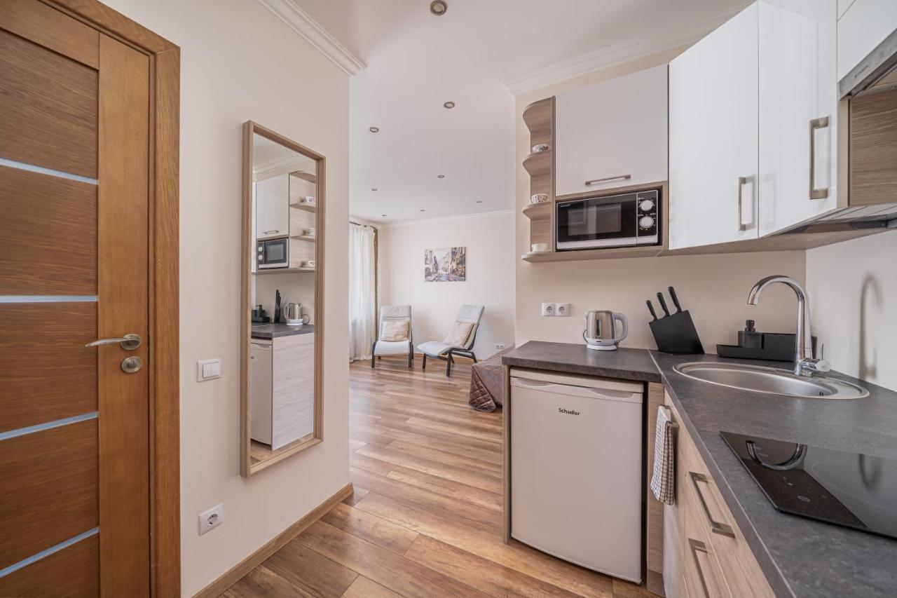 Апартамент Top-floor With Courtyard View In Unesco Area, Murnieku Street *